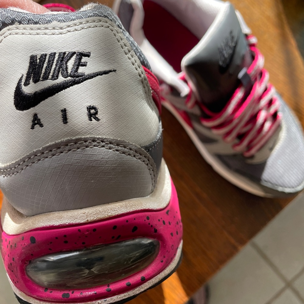 Women’s Air Max Command - image 5